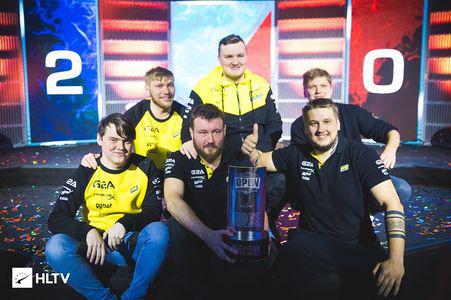 也呼应了不 也呼应了不